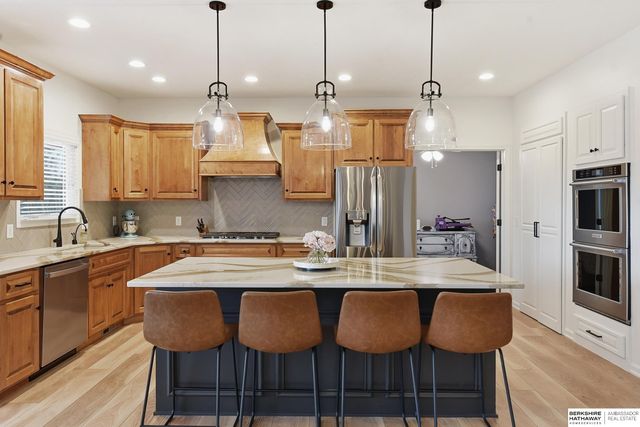 17001 Bondesson Parkway, Bennington, NE 68007