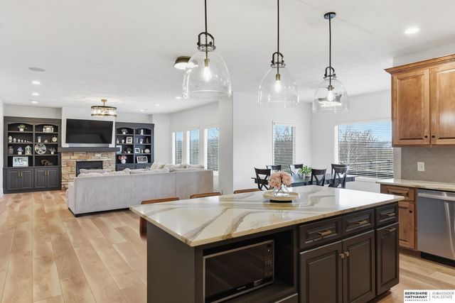 17001 Bondesson Parkway, Bennington, NE 68007