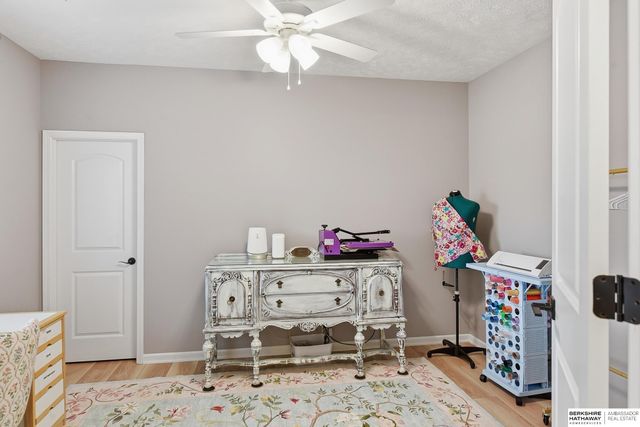 17001 Bondesson Parkway, Bennington, NE 68007