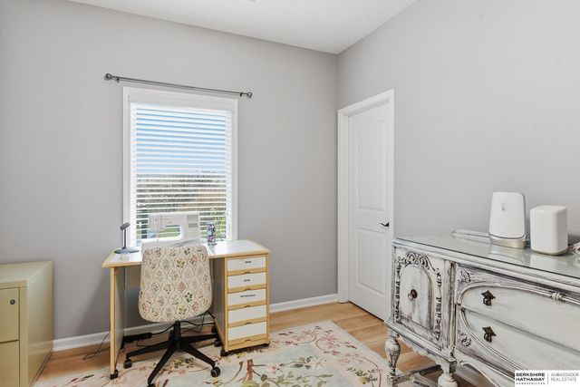 17001 Bondesson Parkway, Bennington, NE 68007