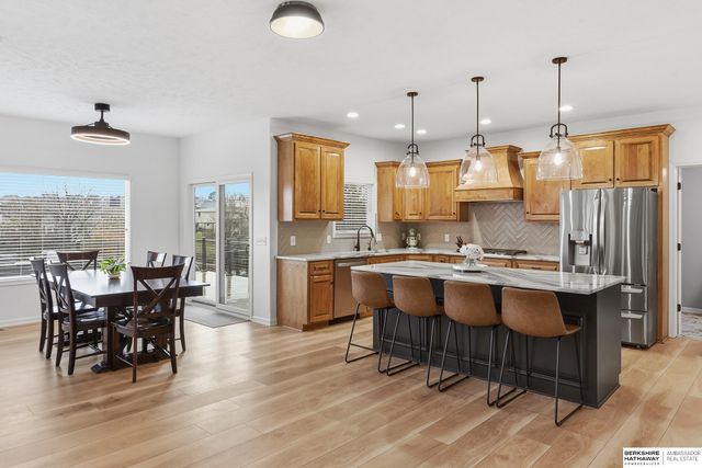 17001 Bondesson Parkway, Bennington, NE 68007