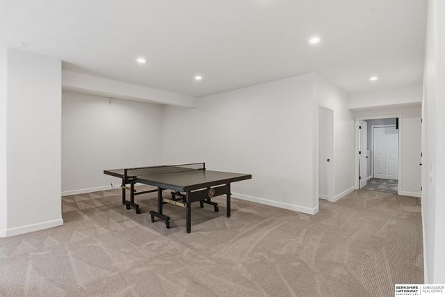 17001 Bondesson Parkway, Bennington, NE 68007