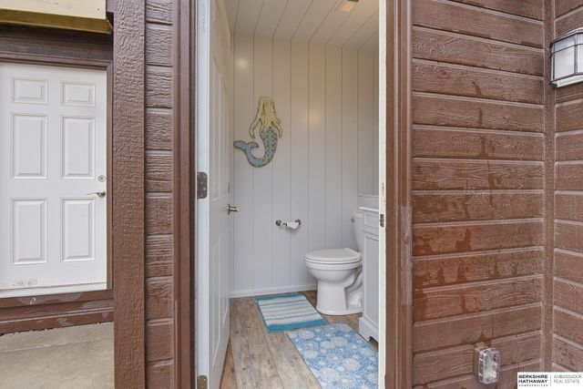 17001 Bondesson Parkway, Bennington, NE 68007