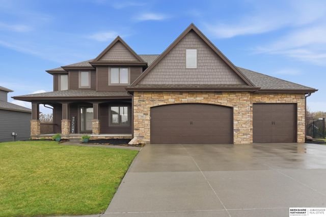 17001 Bondesson Parkway, Bennington, NE 68007