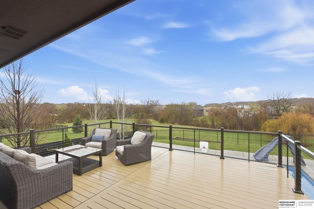 17001 Bondesson Parkway, Bennington, NE 68007