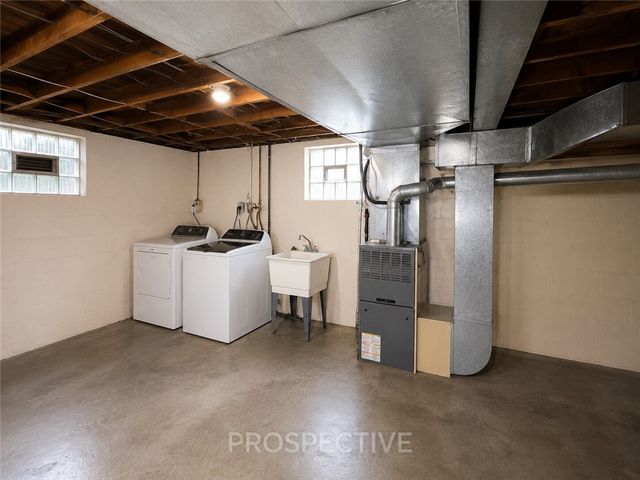 4801 Coleridge St, Stanton Heights, PA 15201