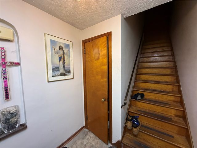 4801 Coleridge St, Stanton Heights, PA 15201