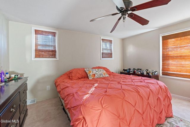 156 Crow Ridge Road, New Scotland, NY 12186