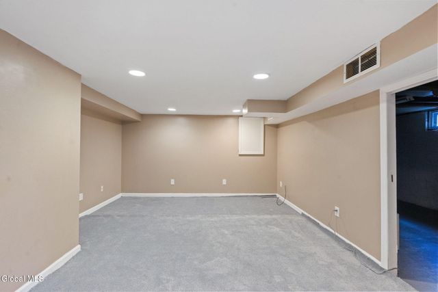 156 Crow Ridge Road, New Scotland, NY 12186