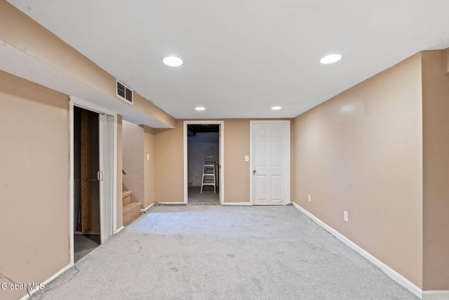 156 Crow Ridge Road, New Scotland, NY 12186