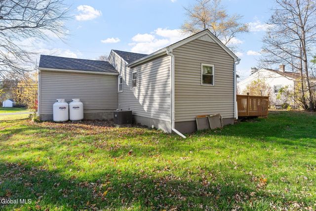 156 Crow Ridge Road, New Scotland, NY 12186