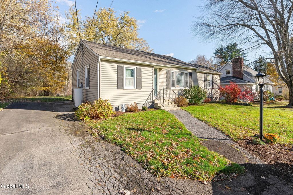 156 Crow Ridge Road, New Scotland, NY 12186