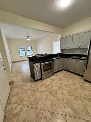 2000 Monroe St 1-15, Hollywood, FL 33020