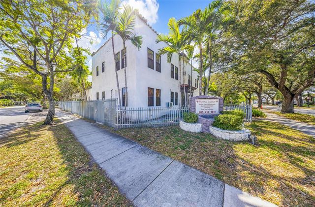 2000 Monroe St 1-15, Hollywood, FL 33020