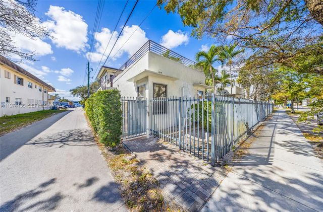 2000 Monroe St 1-15, Hollywood, FL 33020