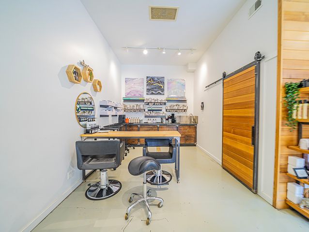 2028 W Division Street, Chicago, IL 60622
