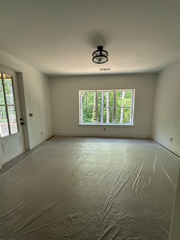 148 Laurel Furnace Road, White Bluff, TN 37187