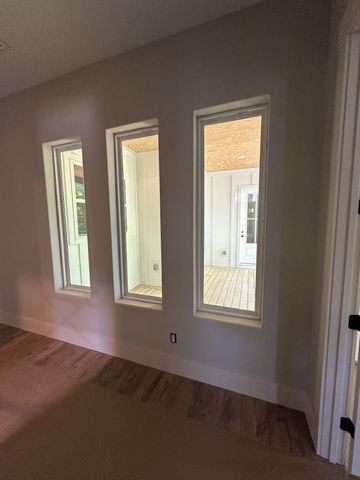 148 Laurel Furnace Road, White Bluff, TN 37187