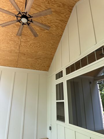 148 Laurel Furnace Road, White Bluff, TN 37187