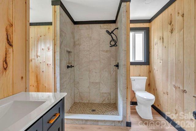 209 Meadow Loop, Newland, NC 28657
