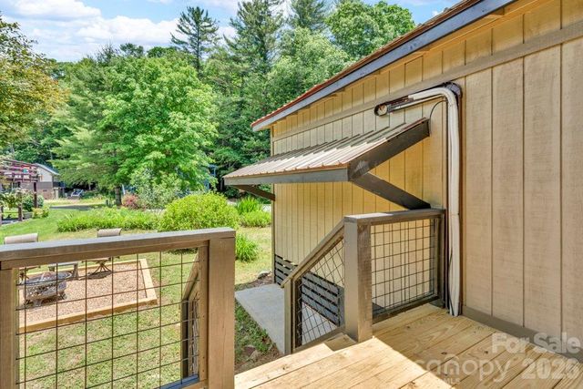 209 Meadow Loop, Newland, NC 28657