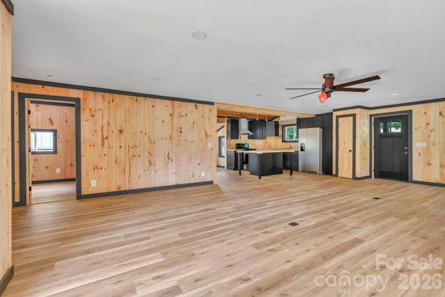 209 Meadow Loop, Newland, NC 28657