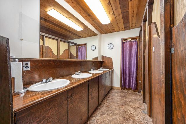 10111 Bunny Hill Road, Soda Springs, CA 95728