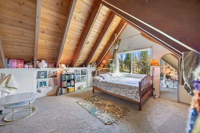 10111 Bunny Hill Road, Soda Springs, CA 95728