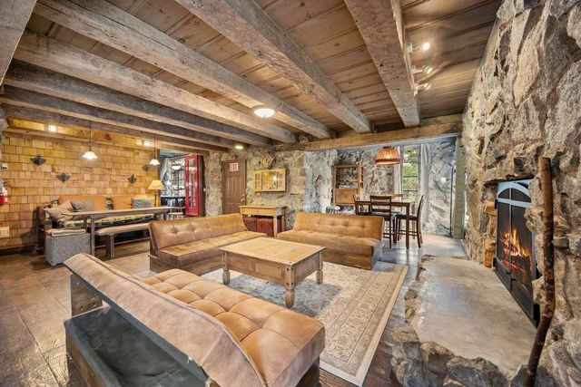 10111 Bunny Hill Road, Soda Springs, CA 95728