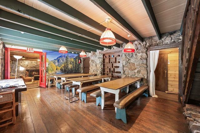 10111 Bunny Hill Road, Soda Springs, CA 95728