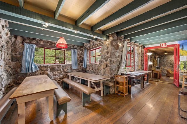 10111 Bunny Hill Road, Soda Springs, CA 95728