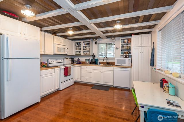 329 Snowberry Lane, San Juan Island, WA 98250