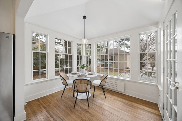 2205 Kenwood Parkway, Minneapolis, MN 55405