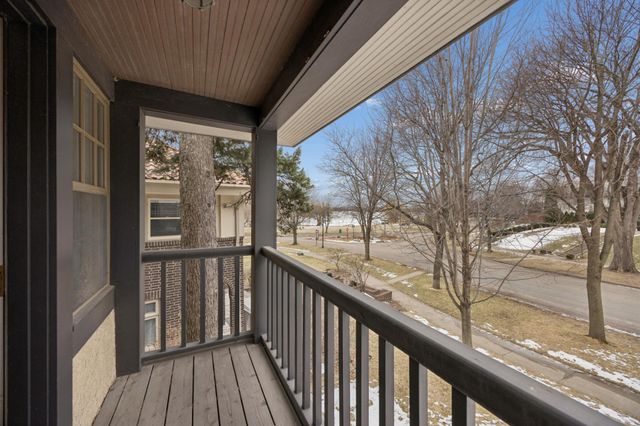 2205 Kenwood Parkway, Minneapolis, MN 55405