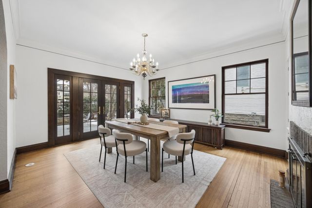 2205 Kenwood Parkway, Minneapolis, MN 55405