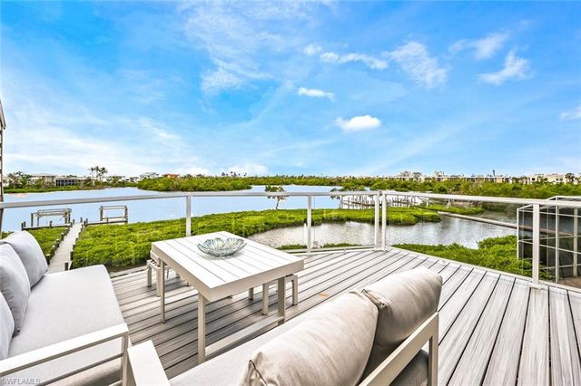 21513 Indian Bayou DR, Fort Myers Beach, FL 33931