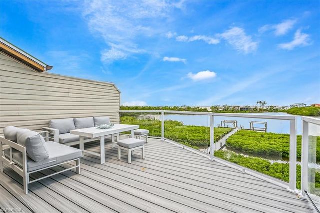 21513 Indian Bayou DR, Fort Myers Beach, FL 33931