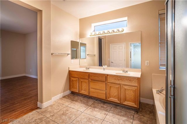 2848 Meadow Park Avenue, Henderson, NV 89052