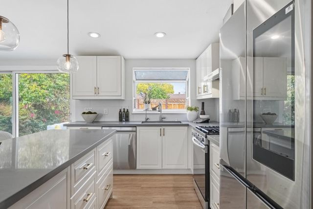 321 Beechnut Avenue, Sunnyvale, CA 94085