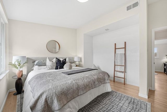 321 Beechnut Avenue, Sunnyvale, CA 94085