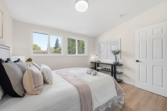 321 Beechnut Avenue, Sunnyvale, CA 94085