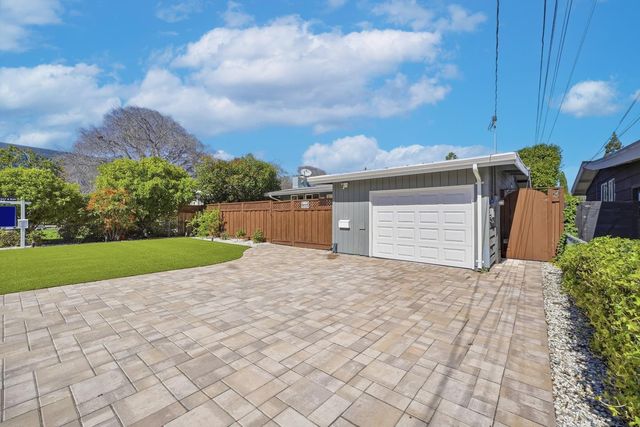 321 Beechnut Avenue, Sunnyvale, CA 94085