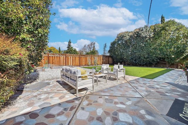 321 Beechnut Avenue, Sunnyvale, CA 94085