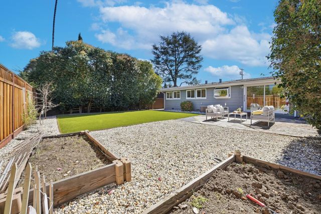 321 Beechnut Avenue, Sunnyvale, CA 94085