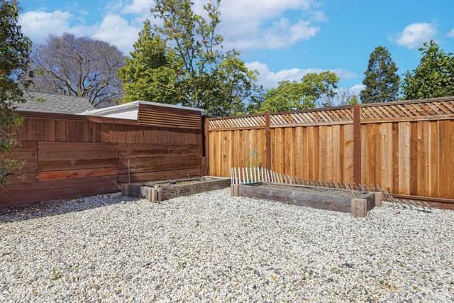 321 Beechnut Avenue, Sunnyvale, CA 94085