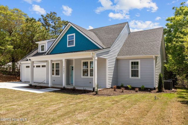 7407 Archers Creek Court, Emerald Isle, NC 28594