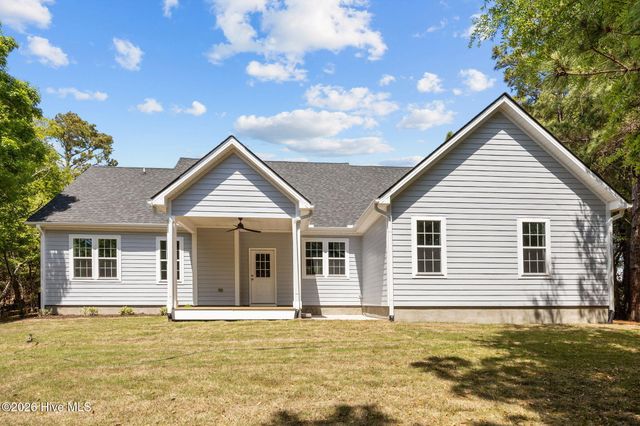 7407 Archers Creek Court, Emerald Isle, NC 28594