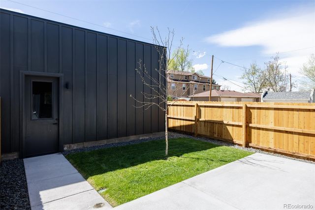 2433 S Cherokee Street, Denver, CO 80223