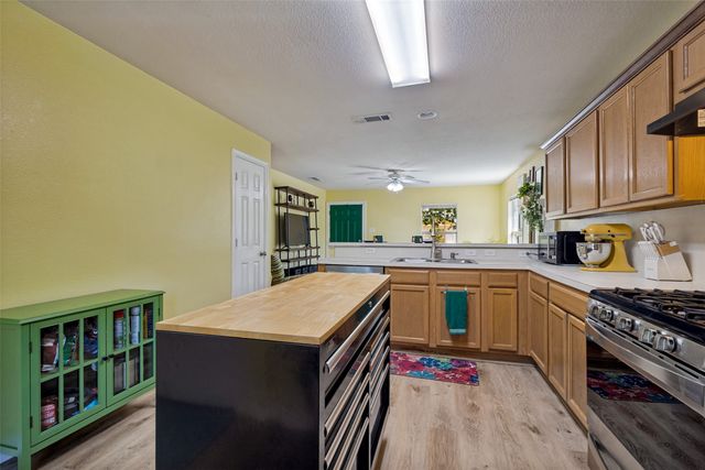 1008 E Prairie Street, Denton, TX 76205
