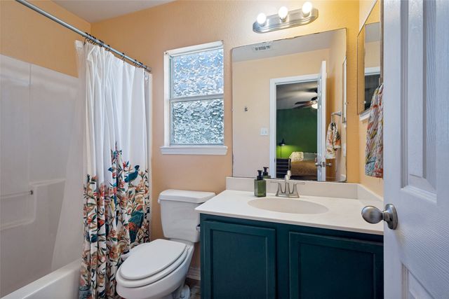 1008 E Prairie Street, Denton, TX 76205